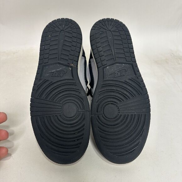 Nike Shoes Air Jordan 1 Retro High GS “Wolf Grey” 2024 - Picture 7 of 9